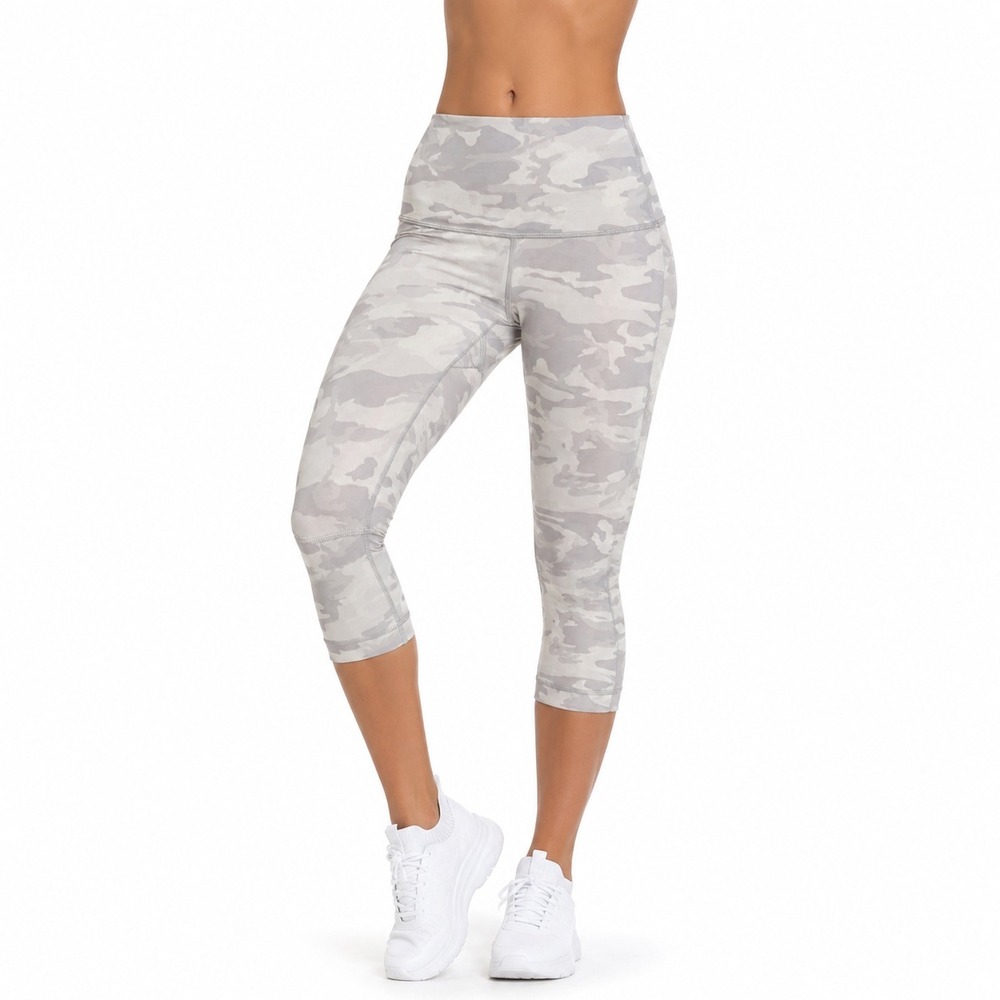 Lululemon Wunder Under High Rise 8" Shorts Waist 19in Incognito Camo Jacquard